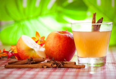 Apfelessig – Delikatesse und „Allheilmittel“ gegen Pickel, Erkältungen & Co