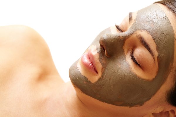 Luvos Heilerde: Gesichtsmaske & Co mit großer Wirkung für Haut und Haar