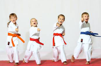 Körperlich und mental stark: Taekwondo für Kinder